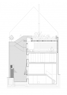 Přestavba rodinného domu v Hlubočepích - Řezopohled A-A' - foto: RUA - Ateliér