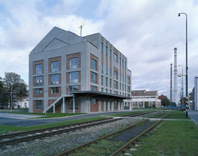 Rekonstrukce bývalé kotelny na administrativní budovu - foto: Ester Havlová