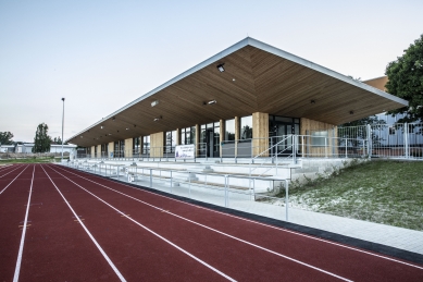 Sportovní areál Sladovka – Běžecký atletický tunel se zázemím