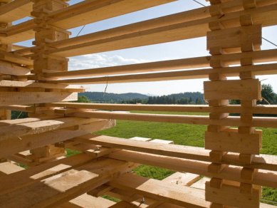 Věž Scholzberg - vertikální sklad dřeva s kontrolním schodištěm ve tvaru věže - foto: © Radka Ciglerová