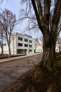 Multifunctional building above the A43 transmission station - foto: Jiří Alexander Bednář