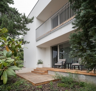 Reconstruction of a residence in the Masaryk district - foto: Alex Shoots Buildings