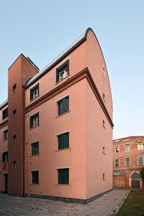 Sociální bytovky na Giudecce - foto: Petr Šmídek, 2021