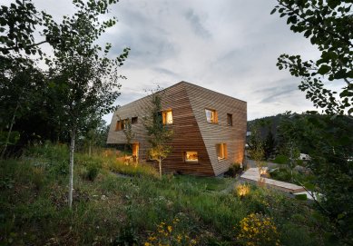 Crest Haus - foto: Kerri Fukui + Malissa Mabey