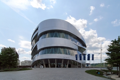 Mercedes Benz Museum - foto: Petr Šmídek, 2011