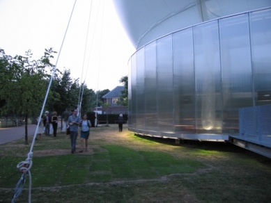 Serpentine Gallery Pavilion 2006 - foto: © Pavel Nasadil, 2006