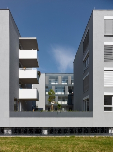 Apartment houses Vojtova - Apartment building - view into the atrium from Havlenova Street - foto: Filip Šlapal