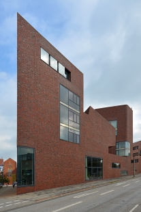 Bremerhaven University House T - foto: Petr Šmídek, 2018