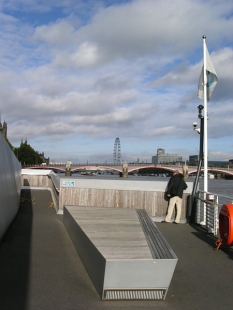 Millbank Millennium Pier - foto: © Pavel Nasadil, 2005