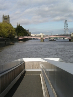 Millbank Millennium Pier - foto: © Pavel Nasadil, 2005