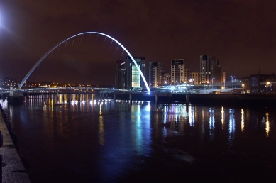 Gateshead Millenium Bridge - foto: Petr Hampl