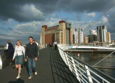 Gateshead Millenium Bridge - foto: Petr Hampl