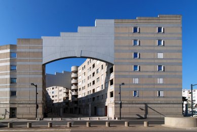 Bytový dům Le Colisée - foto: Petr Šmídek, 2008