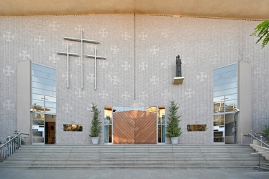 Kostel sv. Lukáše Evangelisty - foto: Petr Šmídek, 2021