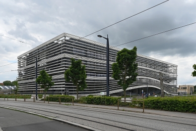Univerzitní kampus Schoonmeersen - budova T - foto: Petr Šmídek, 2022