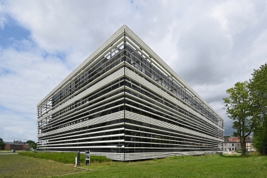 Univerzitní kampus Schoonmeersen - budova T - foto: Petr Šmídek, 2022