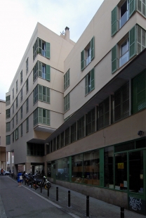 Apartment Building on Calle Carme - foto: Petr Šmídek, 2008