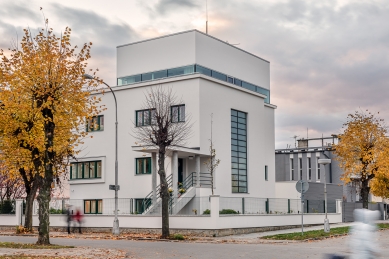 Reconstruction and extension of a 1933 villa - foto: Roman Mlejnek Photography