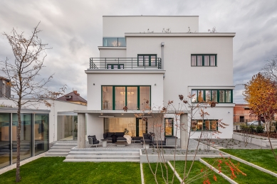 Reconstruction and extension of a 1933 villa - foto: Roman Mlejnek Photography