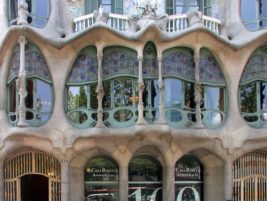 Casa Batlló - foto: Petr Šmídek, 2006