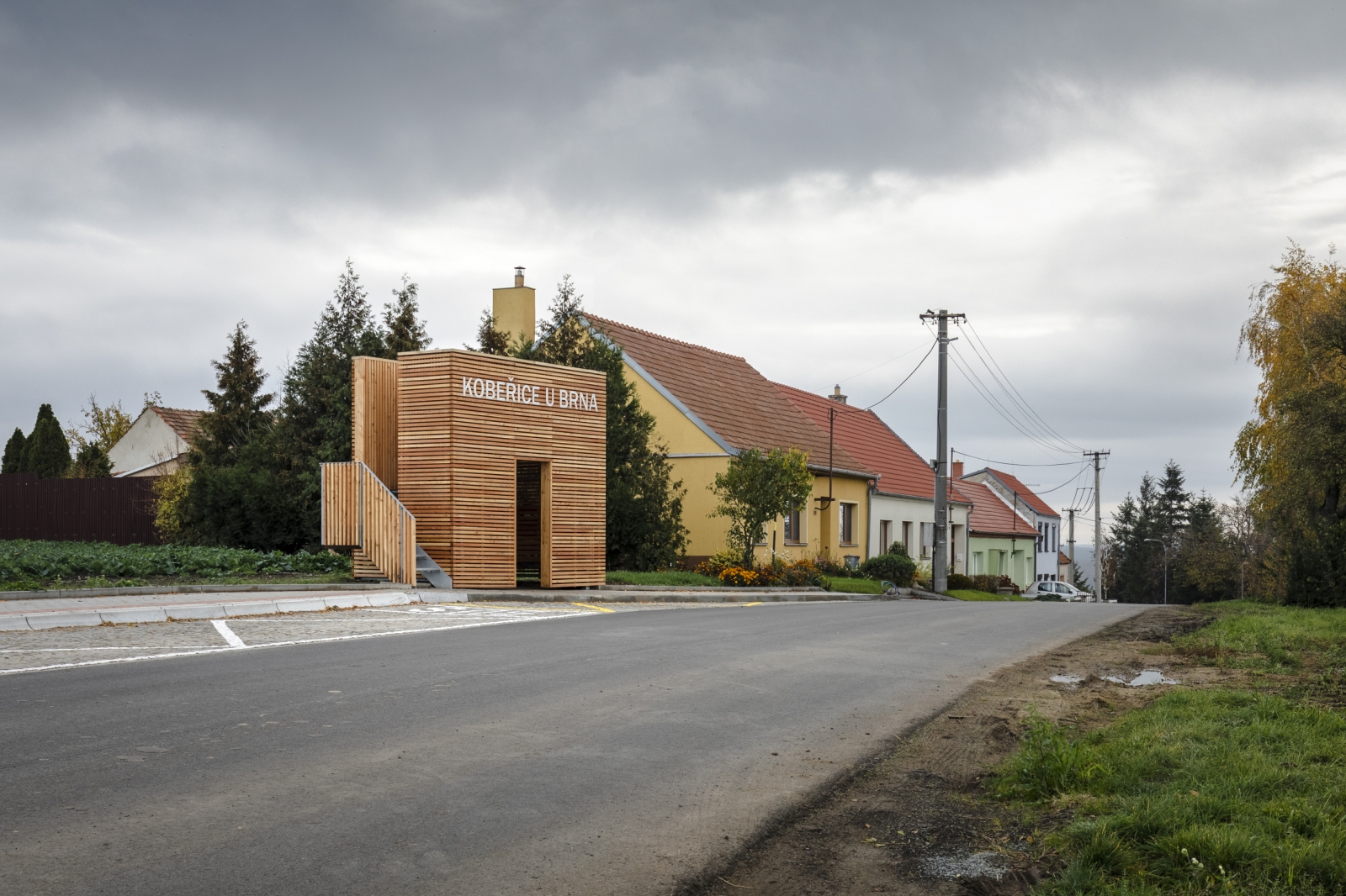 archiweb.cz Autobusová zastávka Kobeřice u Brna