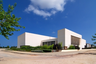 Kongresový palác a auditorium - foto: Petr Šmídek, 2011