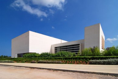 Kongresový palác a auditorium - foto: Petr Šmídek, 2011