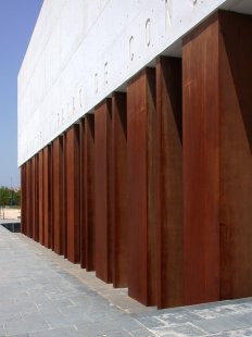 Kongresový palác a auditorium - foto: Petr Šmídek, 2006