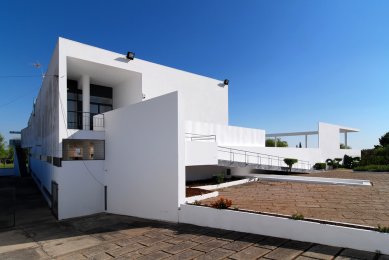 Municipal Swimming Pool Campo Maior - foto: Petr Šmídek, 2011