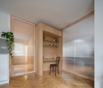 Apartment with a wooden core - foto: Alex Shoots Buildings