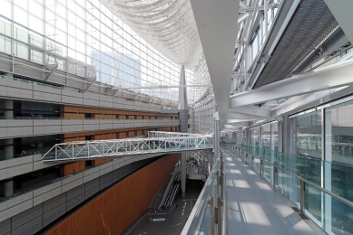 Tokyo International Forum - foto: Petr Šmídek, 2012