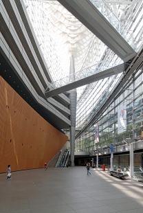 Tokyo International Forum - foto: Petr Šmídek, 2012