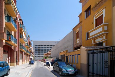 Caja General Granada - foto: Petr Šmídek, 2011