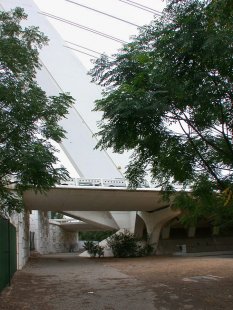 Alamillo Bridge & Cartuja Viaduct - foto: Petr Šmídek, 2006