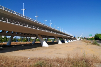 Alamillo Bridge & Cartuja Viaduct - foto: Petr Šmídek, 2011