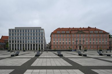 Administrativní budova Nowy Targ - foto: Petr Šmídek, 2023