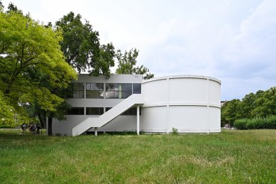 Replica of the L'Esprit Nouveau Pavilion - foto: Petr Šmídek, 2023