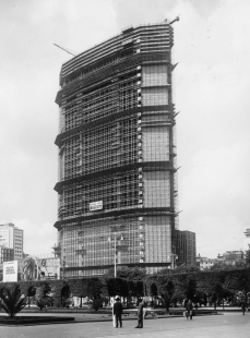 Pirelli Tower