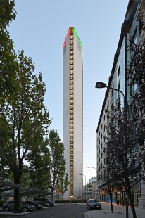 Pirelli Tower - foto: Petr Šmídek, 2021