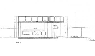 Kaple São Pedro  - Řez - foto: © Paulo Mendes da Rocha