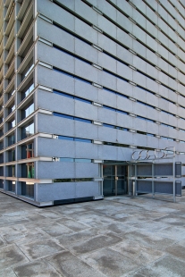 Burgo Building - foto: Petr Šmídek, 2011