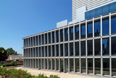 Burgo Office Building - foto: Petr Šmídek, 2011