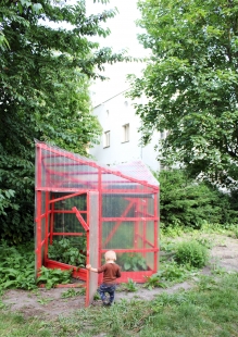 Malý komunitní skleník-laminátovník - foto: ertepl architektura