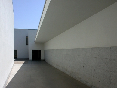 Muzeum Serralves - foto: © Petr Šmídek, 2006