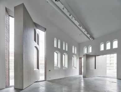 PLATO Contemporary Art Gallery