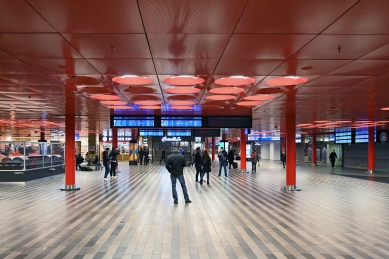 Vstupní hala a odbavovací budova Hlavního nádraží v Praze - foto: Petr Šmídek, 2022