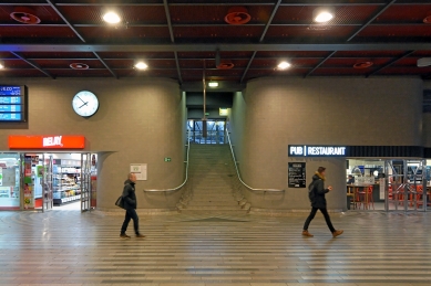 Vstupní hala a odbavovací budova Hlavního nádraží v Praze - foto: Petr Šmídek, 2019