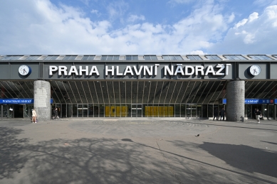 Vstupní hala a odbavovací budova Hlavního nádraží v Praze - foto: Petr Šmídek, 2019