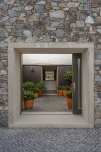 Kamenný dům v Cáceres - foto: Tuñón Arquitectos