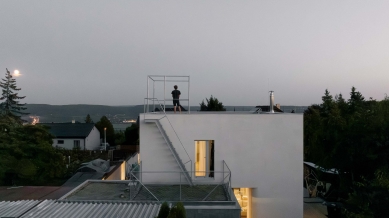 Living in a cube - foto: Alex Shoots Buildings
